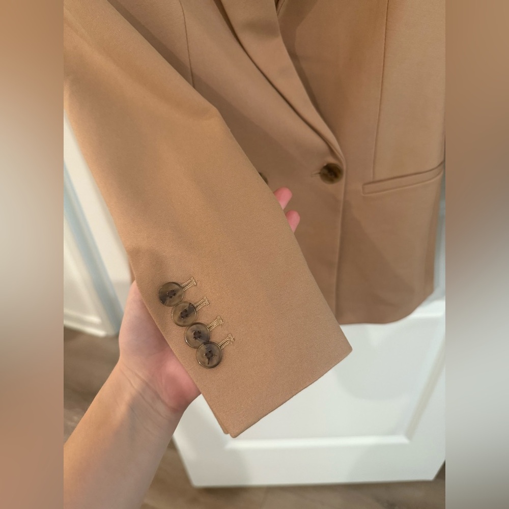 Express Tan Women's Blazer NWOT - Picture 4 of 5